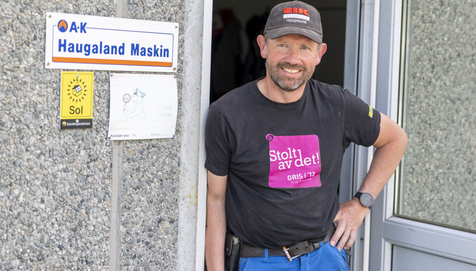 Kjell Thomas er en aktiv
mann. Men nå håper han å
kunne konsentrere seg mest
om livet han liker best
– nemlig livet som bonde og
familiemann.
