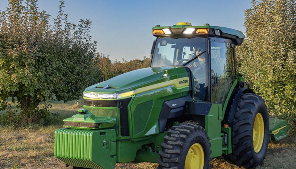ELEKTRISK: For de som ønsker en bærekraftig løsning til gårdsdriften presenterer John Deere prototypen E-Power, en traktor som er klar for autonomi og er helt uten utslipp. Kilde: Felleskjøpet.